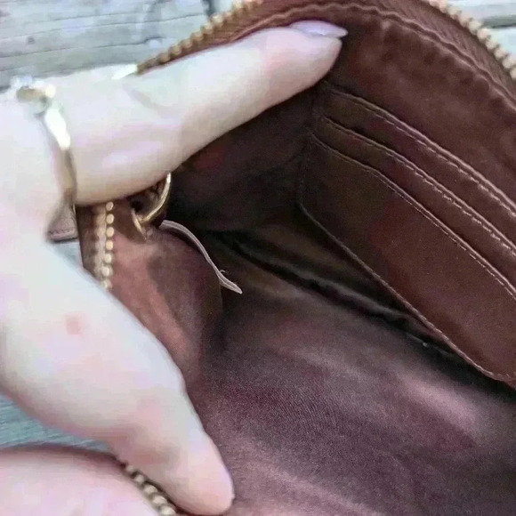 Juicy couture brown wristlet  purse - Picture 8 of 9